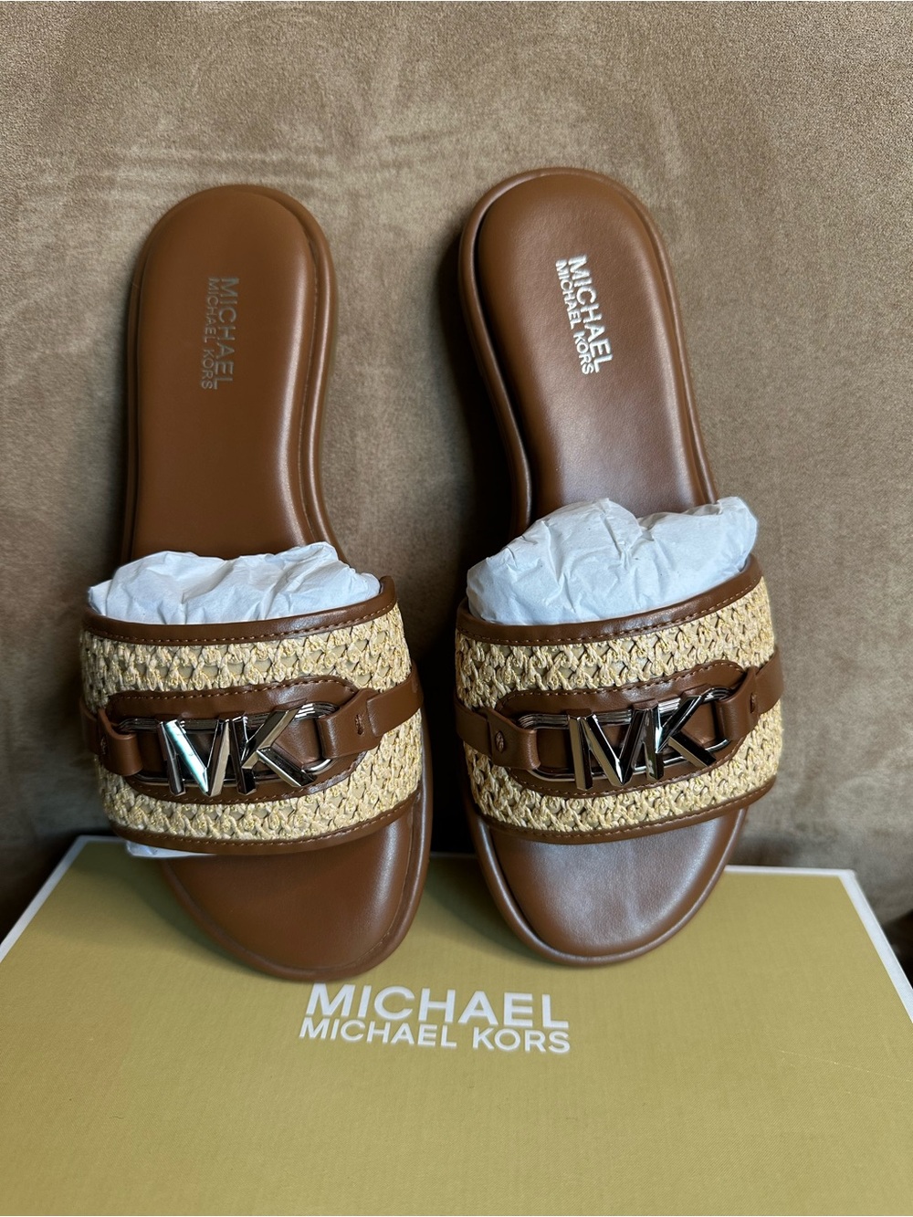 MICHAEL Michael Kors Ember Slide Brown Open Weave Raffia Logo Sandals US5.5M NEW - Picture 2 of 10